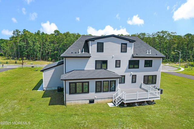 8 Haystack Court, Howell, NJ 07731