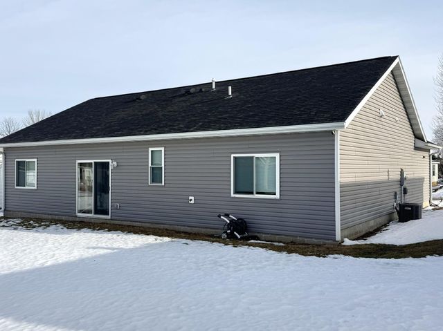 4204 Garden Court SE, Rochester, MN 55904