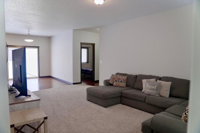 4204 Garden Court SE, Rochester, MN 55904