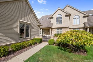 16841 Coral Lane, Macomb, MI 48042