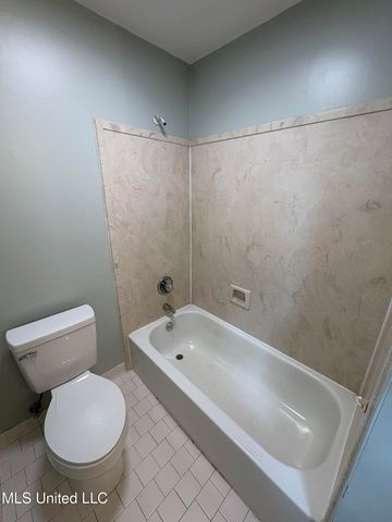 4700 Sawmill Road, Moss Point, MS 39563