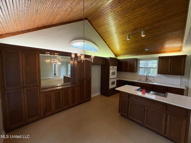 4700 Sawmill Road, Moss Point, MS 39563