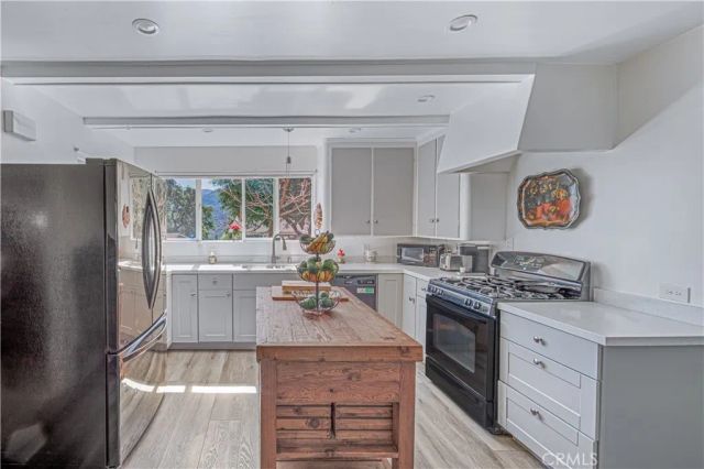3527 Fairchild, La Crescenta, CA 91214