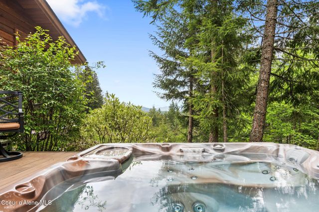 294 Rincon Dr, Sandpoint, ID 83864