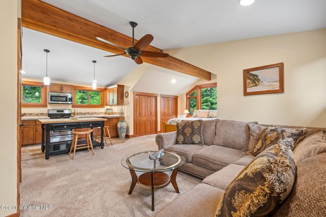 294 Rincon Dr, Sandpoint, ID 83864