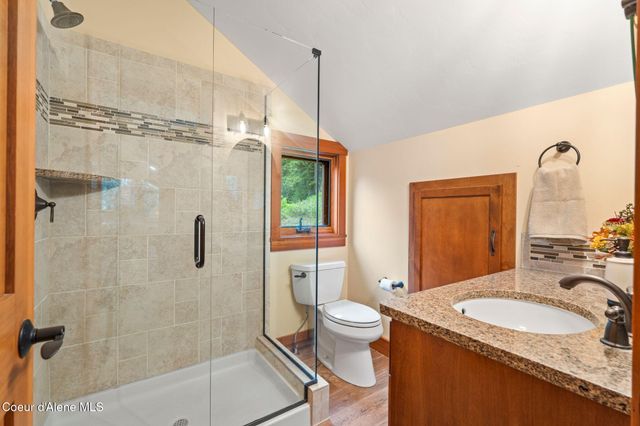 294 Rincon Dr, Sandpoint, ID 83864
