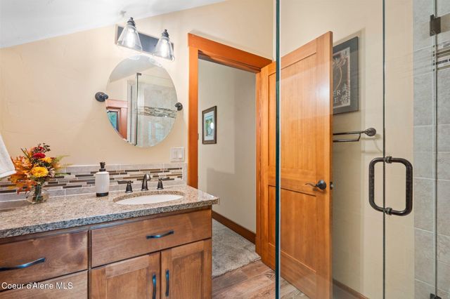 294 Rincon Dr, Sandpoint, ID 83864