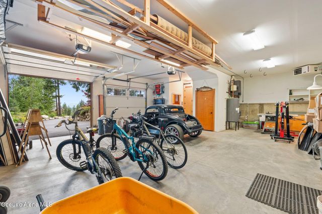 294 Rincon Dr, Sandpoint, ID 83864