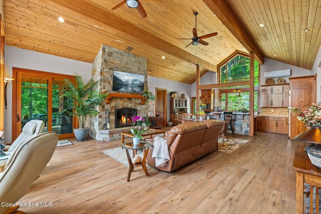 294 Rincon Dr, Sandpoint, ID 83864