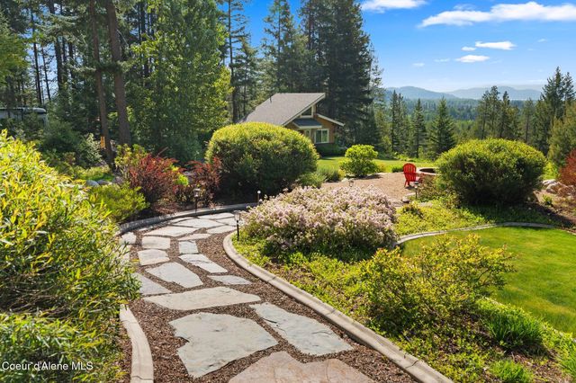 294 Rincon Dr, Sandpoint, ID 83864