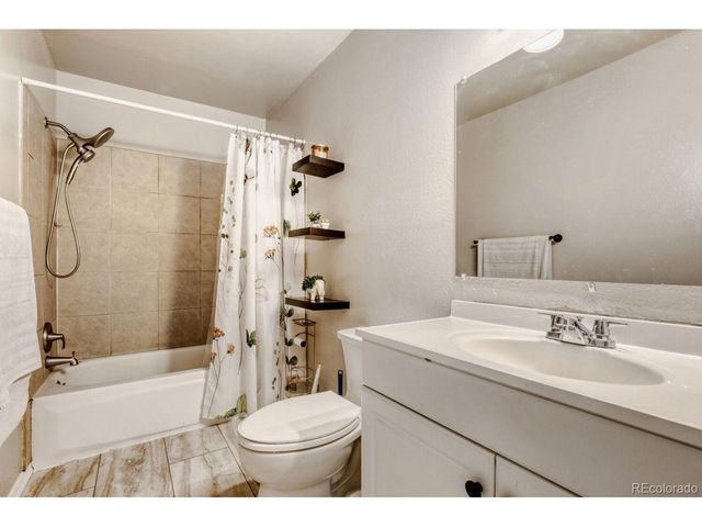 17794 E Arizona Pl, Aurora, CO 80017