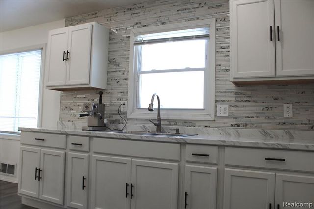 4539 Trumbull Drive, Flint, MI 48504