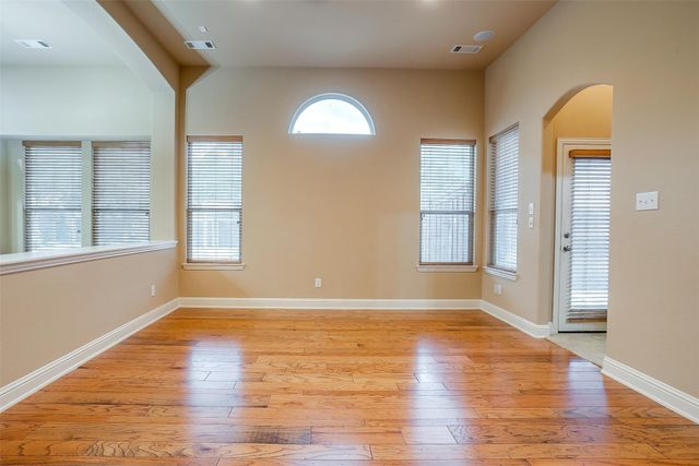 2210 Eagles Nest Drive, Euless, TX 76039