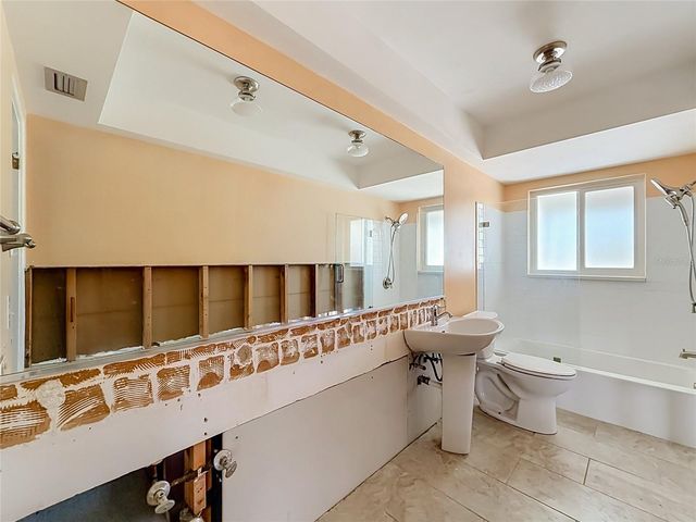 7905 11TH AVENUE S, St Petersburg, FL 33707