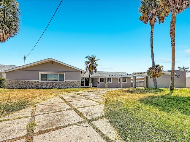 7905 11TH AVENUE S, St Petersburg, FL 33707
