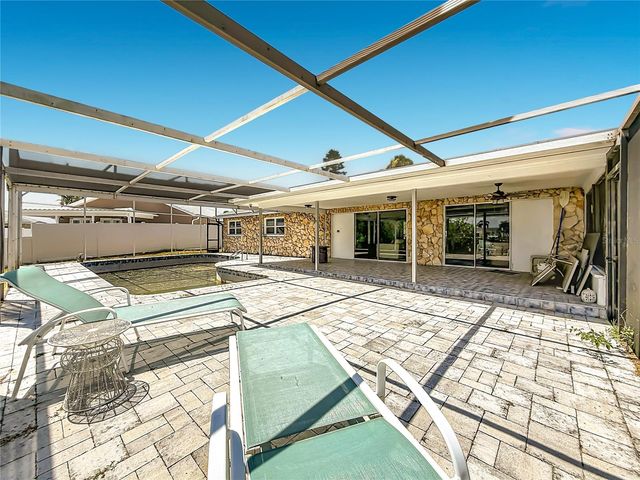 7905 11TH AVENUE S, St Petersburg, FL 33707