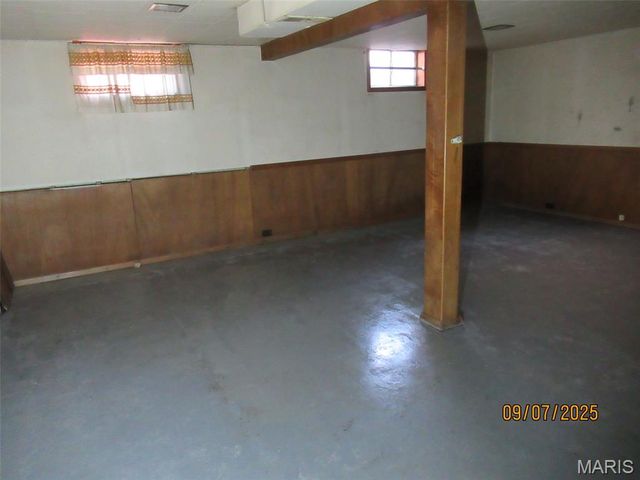 1304 Lang Drive, St Louis, MO 63135