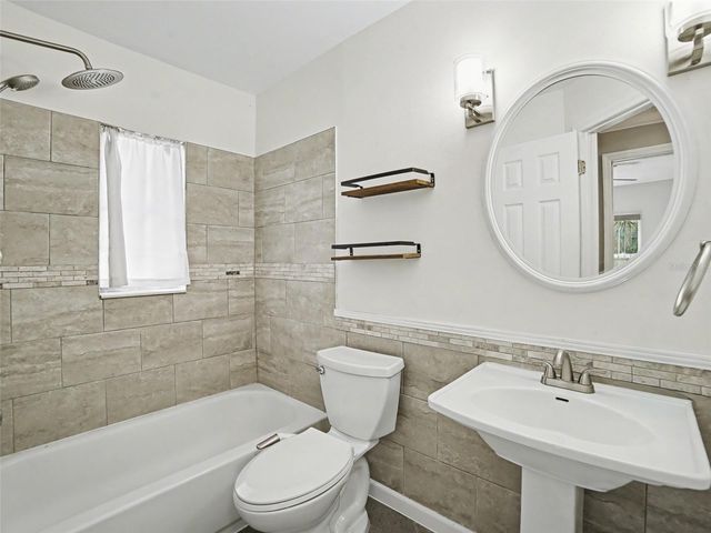 2007 PALADIN COURT, Valrico, FL 33594