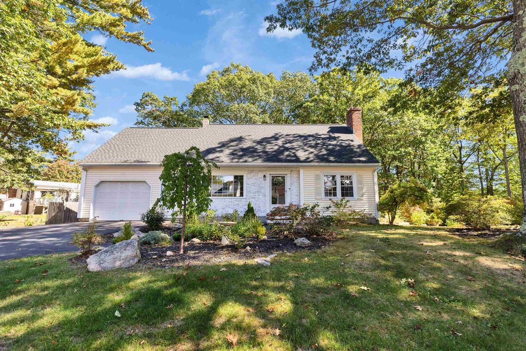 157 Woodcrest Court, Manchester, NH 03109