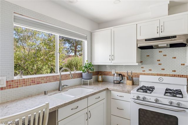 760 Thousand Oaks Drive, Las Vegas, NV 89123