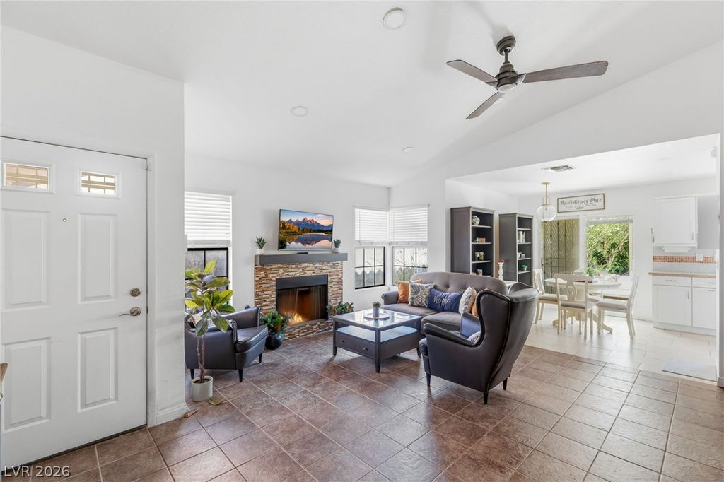 760 Thousand Oaks Drive, Las Vegas, NV 89123 — photo 3