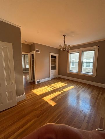 57 Bedford 57, Waltham, MA 02453