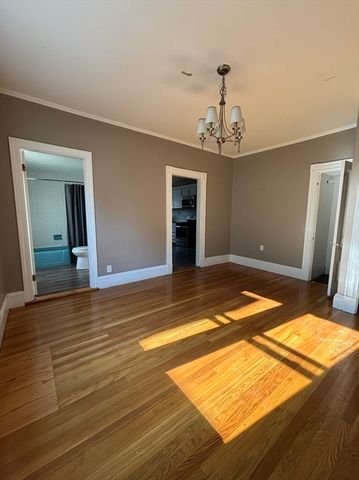 57 Bedford 57, Waltham, MA 02453