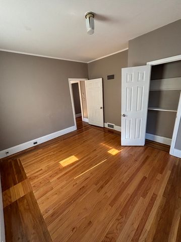 57 Bedford 57, Waltham, MA 02453