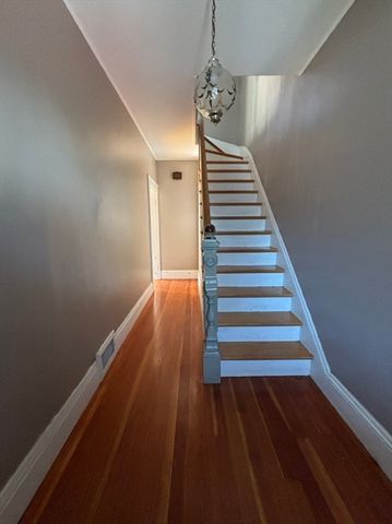 57 Bedford 57, Waltham, MA 02453