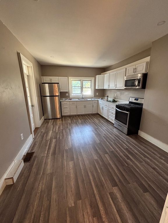 57 Bedford 57, Waltham, MA 02453