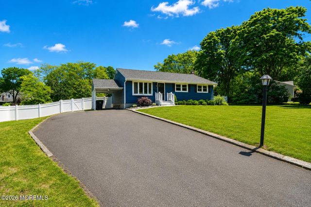 469 East Road, Belford, NJ 07718