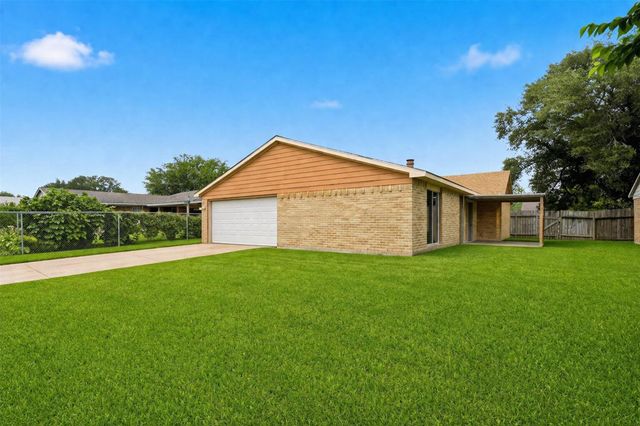 14634 Meyersville Drive, Houston, TX 77049