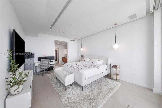 2020 N Bayshore Dr 2510, Miami, FL 33137