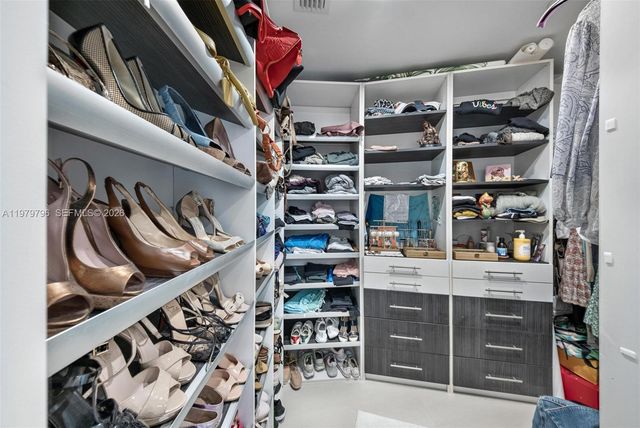 2020 N Bayshore Dr 2510, Miami, FL 33137