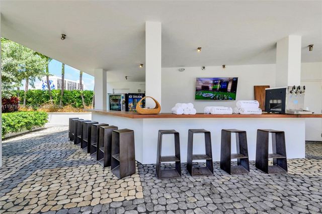 2020 N Bayshore Dr 2510, Miami, FL 33137