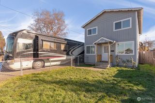 1212 S 7th Avenue, Kelso, WA 98626
