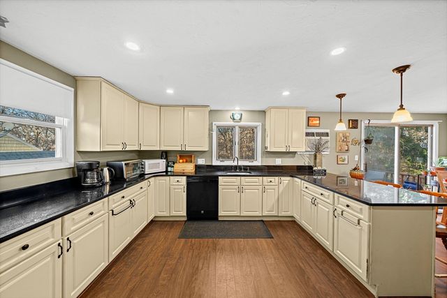 17 Wright Street, Woburn, MA 01801