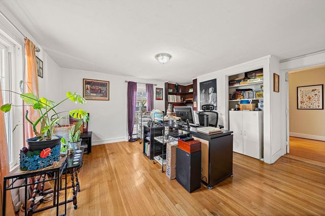 17 Wright Street, Woburn, MA 01801