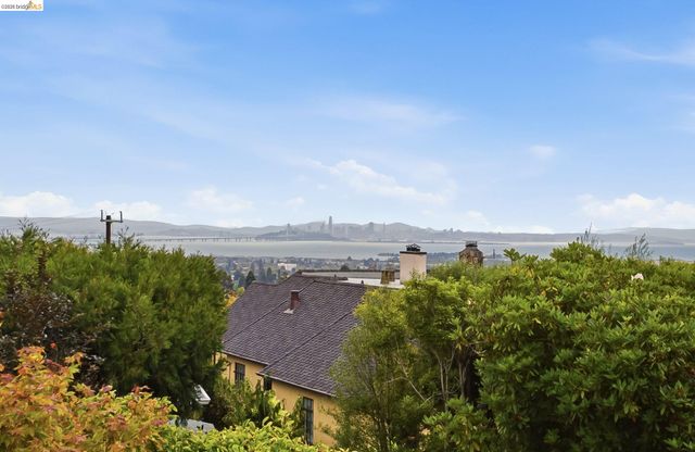 824 Oxford St, Berkeley, CA 94707