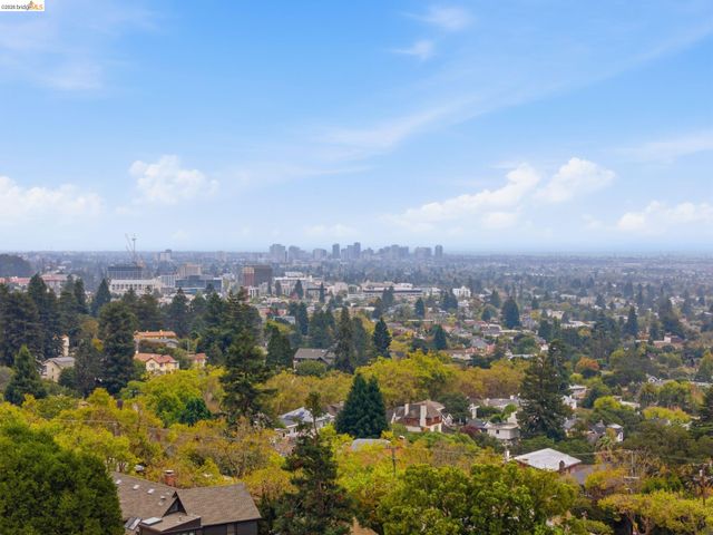 824 Oxford St, Berkeley, CA 94707