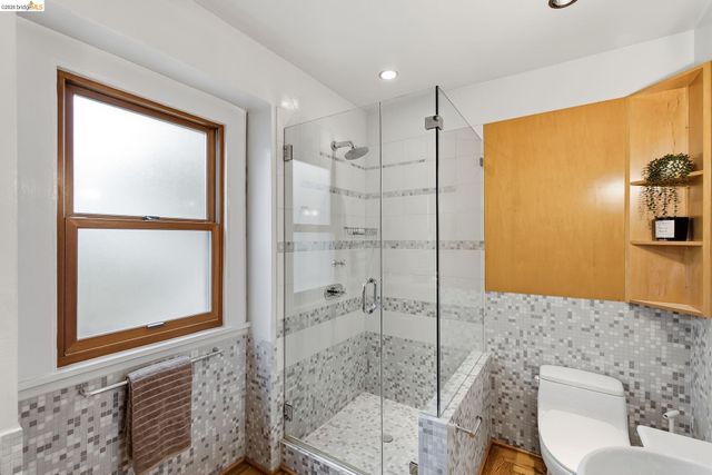 824 Oxford St, Berkeley, CA 94707