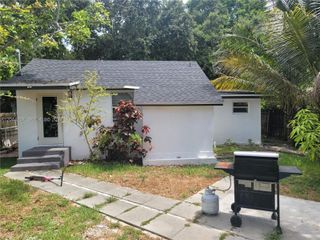 512 NW 96th Street B, Miami, FL 33150