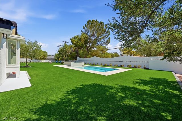 6980 Mira Vista Street, Las Vegas, NV 89120