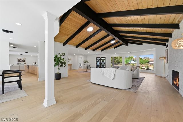 6980 Mira Vista Street, Las Vegas, NV 89120