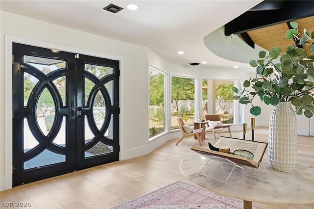 6980 Mira Vista Street, Las Vegas, NV 89120