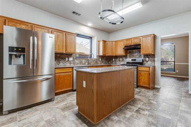 6805 Foxglove Trail, Sachse, TX 75048