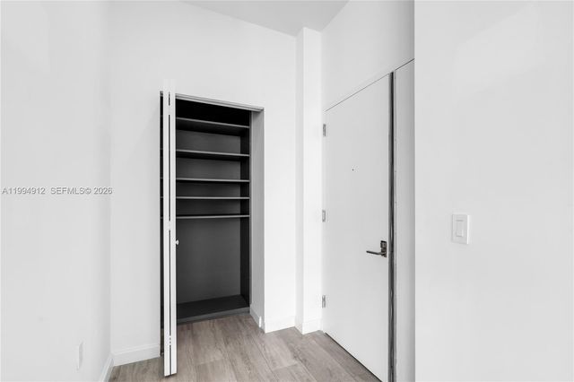 45 SW 9th St 4708, Miami, FL 33130