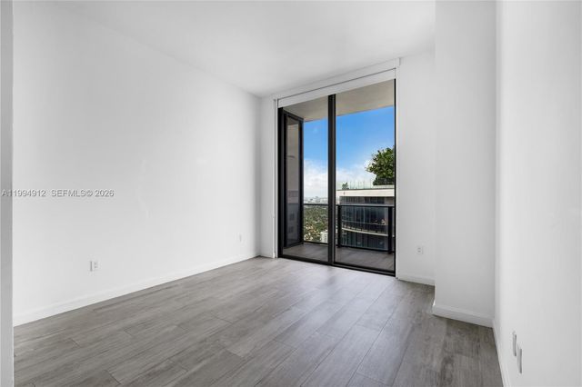 45 SW 9th St 4708, Miami, FL 33130