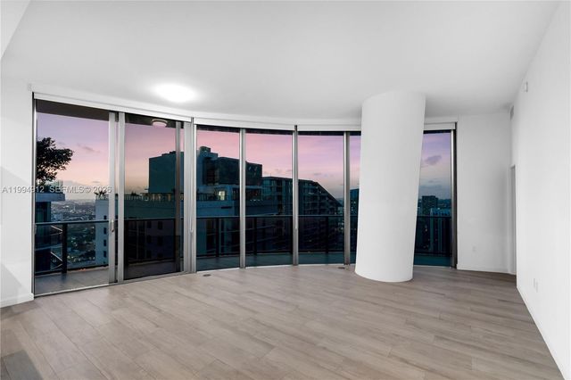 45 SW 9th St 4708, Miami, FL 33130