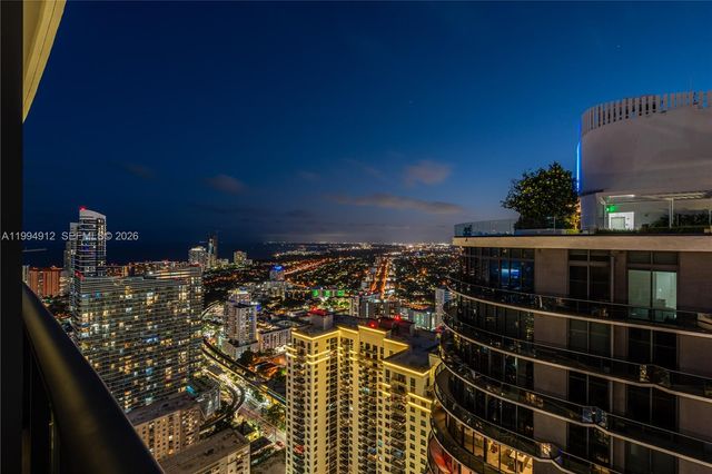 45 SW 9th St 4708, Miami, FL 33130